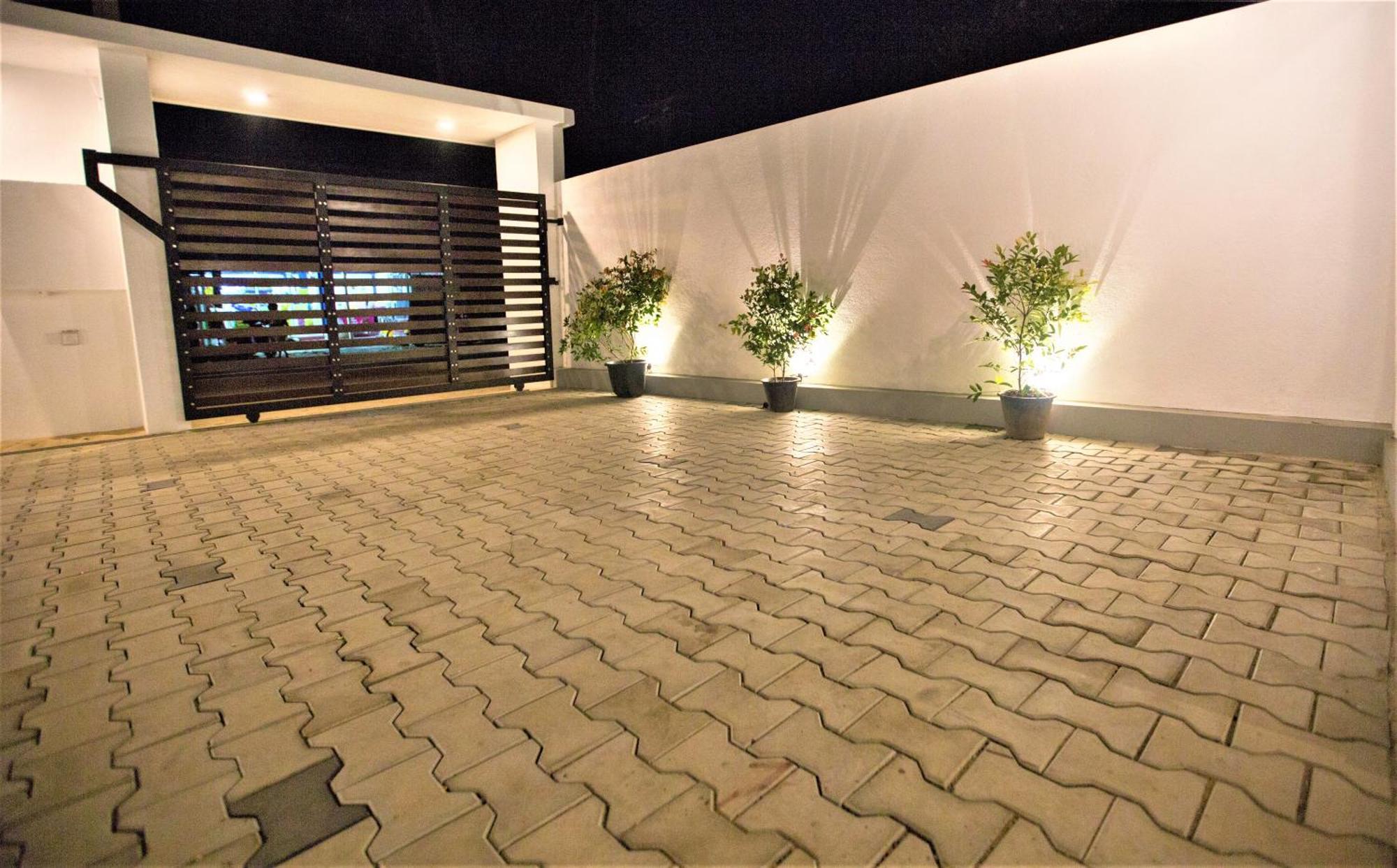 Sea Shell Villa Hikkaduwa 2 Separate Cabanas Ocean Front Villa Dış mekan fotoğraf